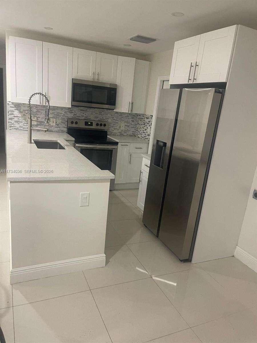 Fort Lauderdale | 1187 29th Ter N/A | Picture 24