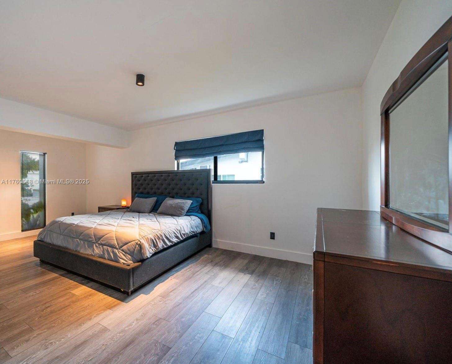 Miami | 19600 19th Ave N/A | Picture 15