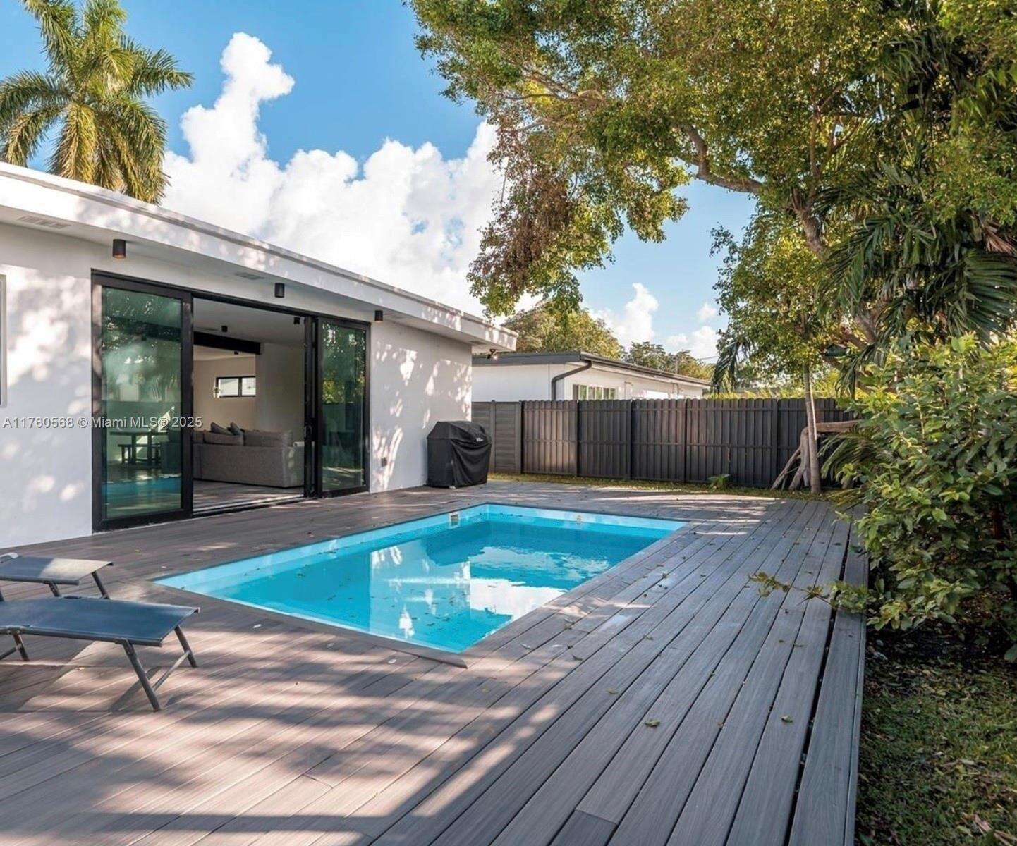 Miami | 19600 19th Ave N/A | Picture 31