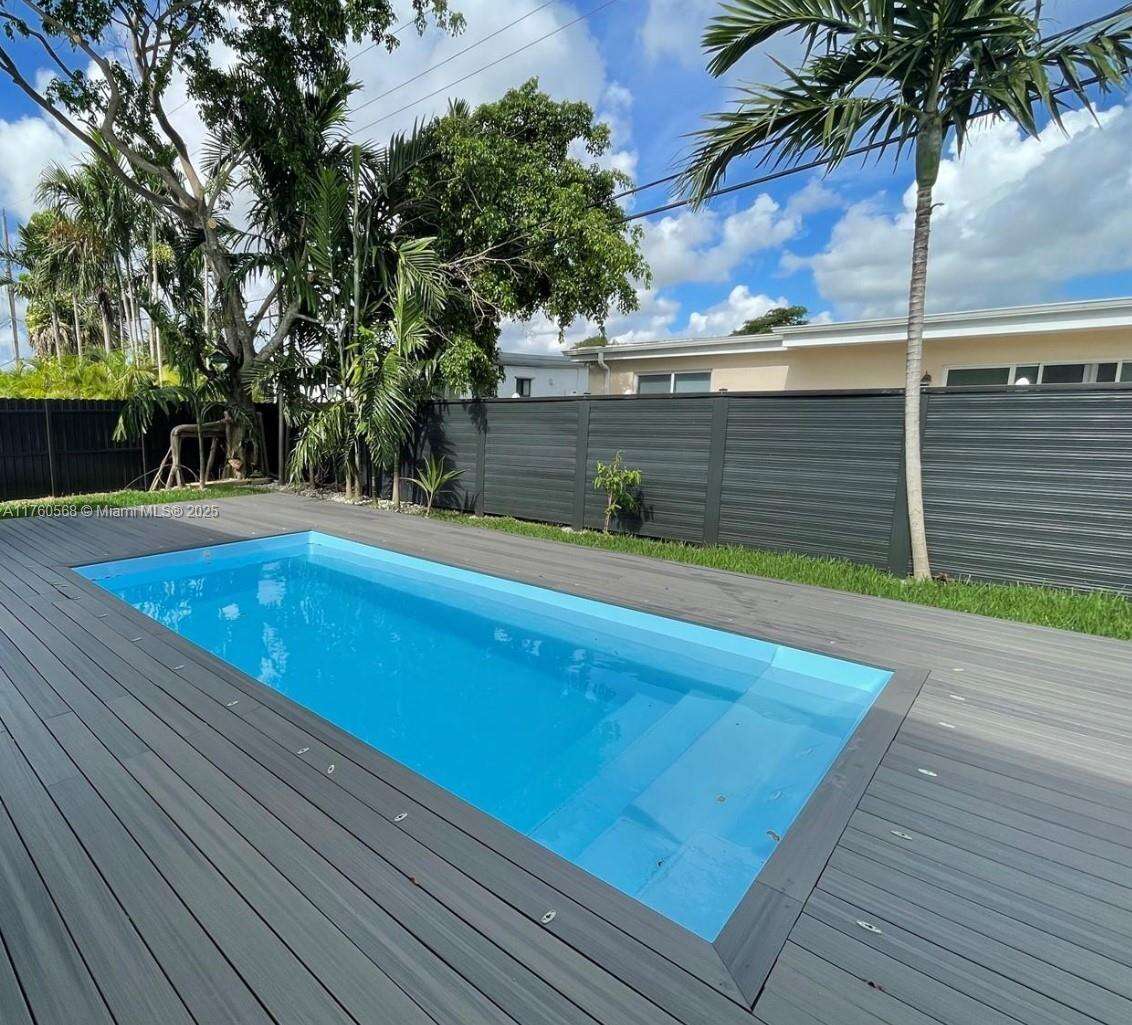 Miami | 19600 19th Ave N/A | Picture 32