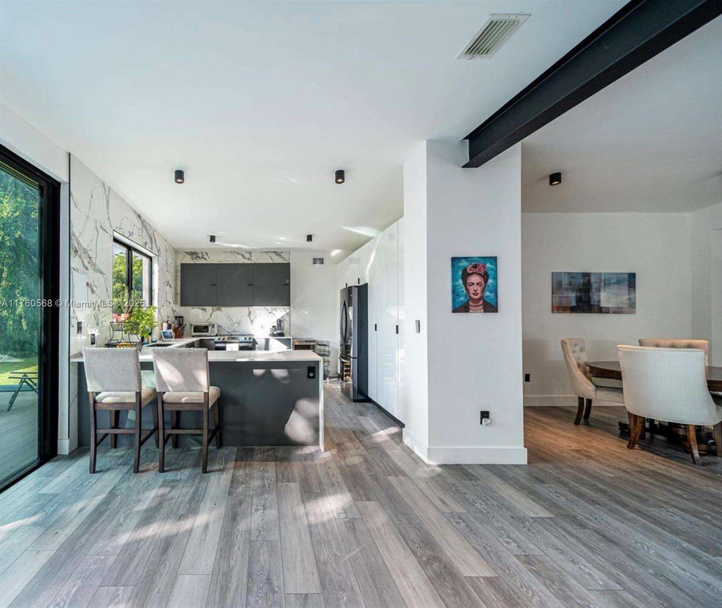 Miami | 19600 19th Ave N/A | Picture 8