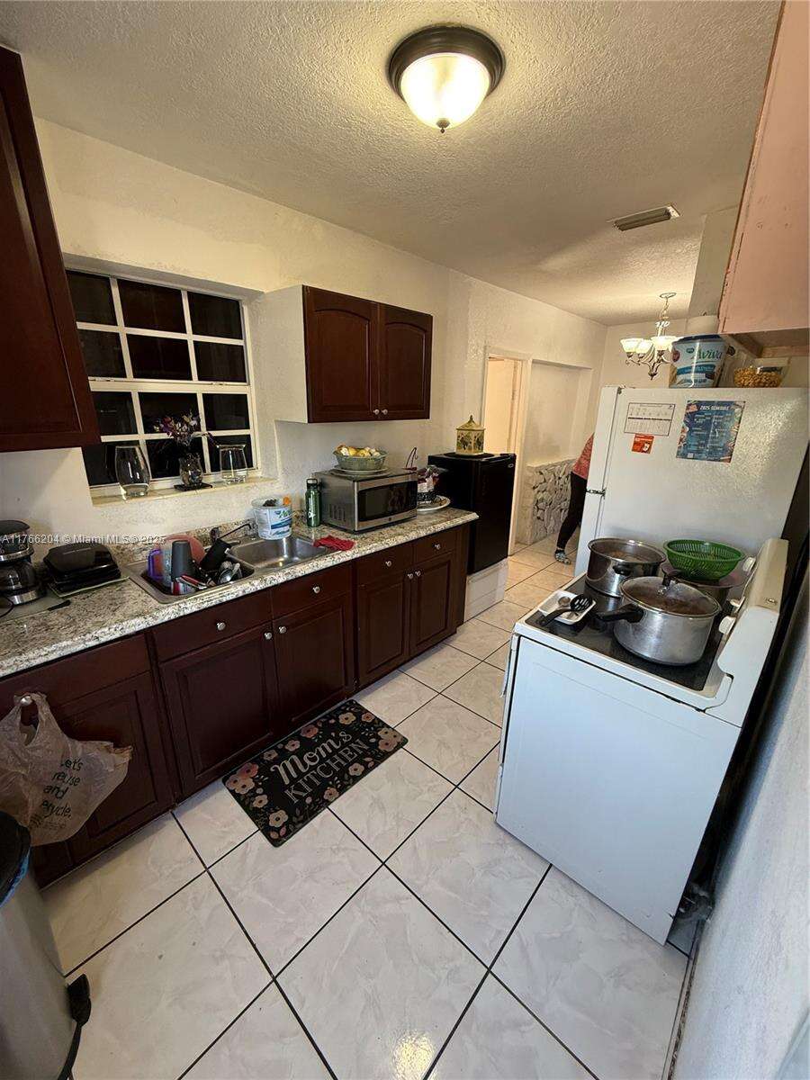 West Park | 3221 47th Ave N/A | Picture 17