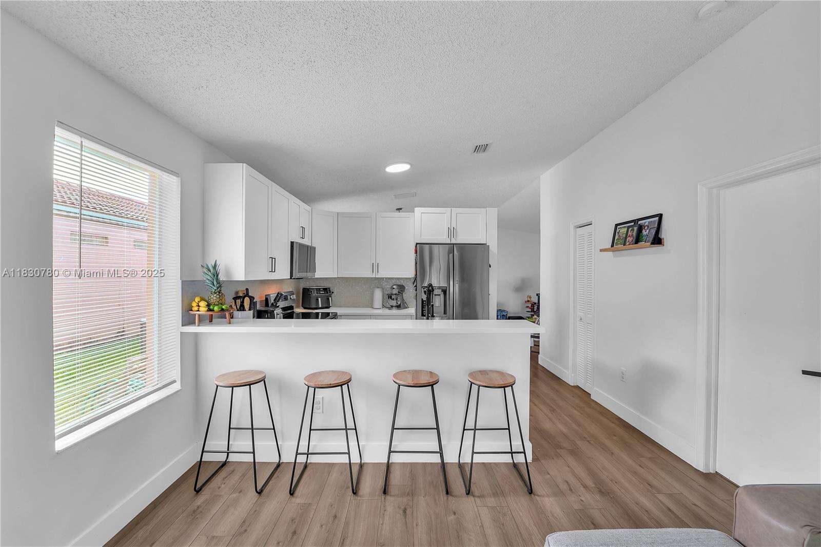 Miami | 17018 142nd Pl N/A | Picture 11