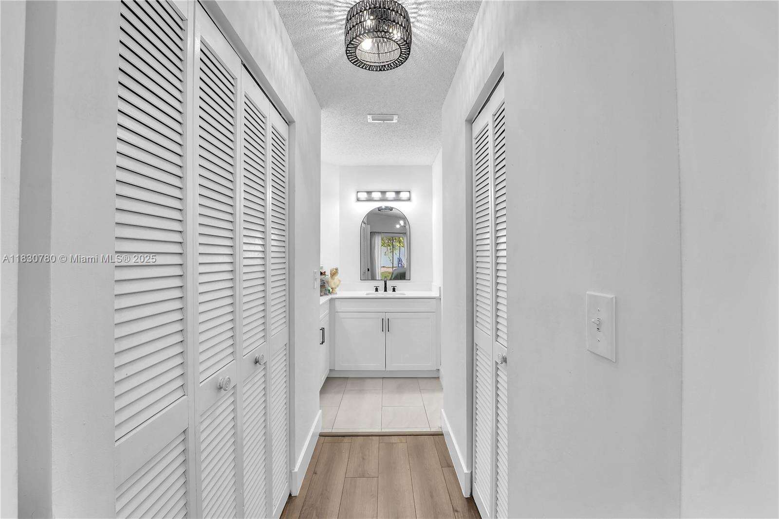 Miami | 17018 142nd Pl N/A | Picture 23