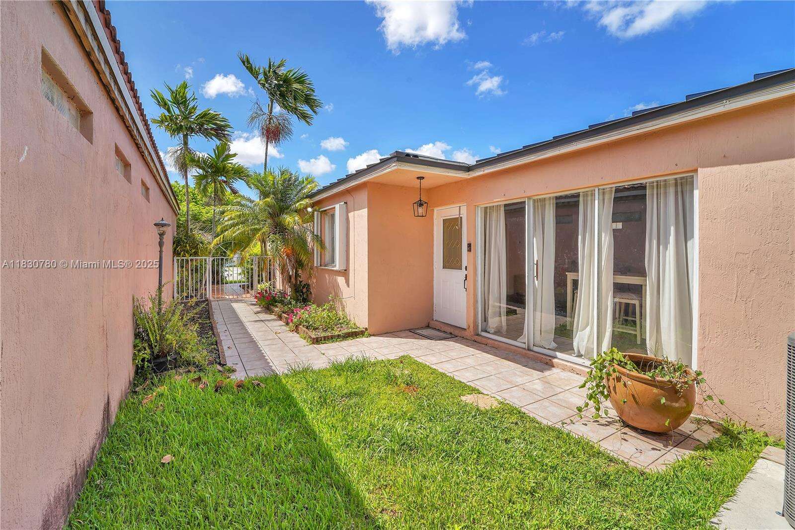 Miami | 17018 142nd Pl N/A | Picture 6