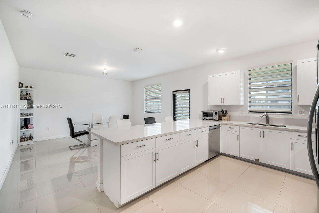 Miami | 12861 229 Th Terrace N/A | Picture 11
