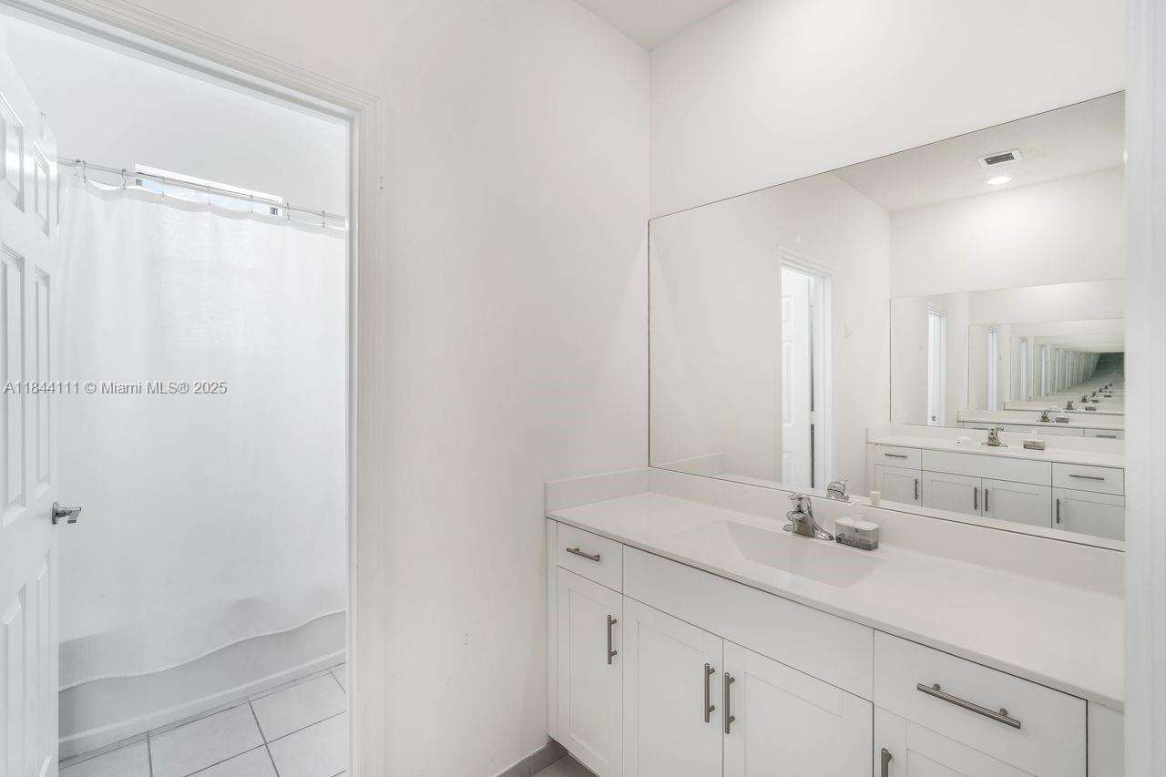 Miami | 12861 229 Th Terrace N/A | Picture 19