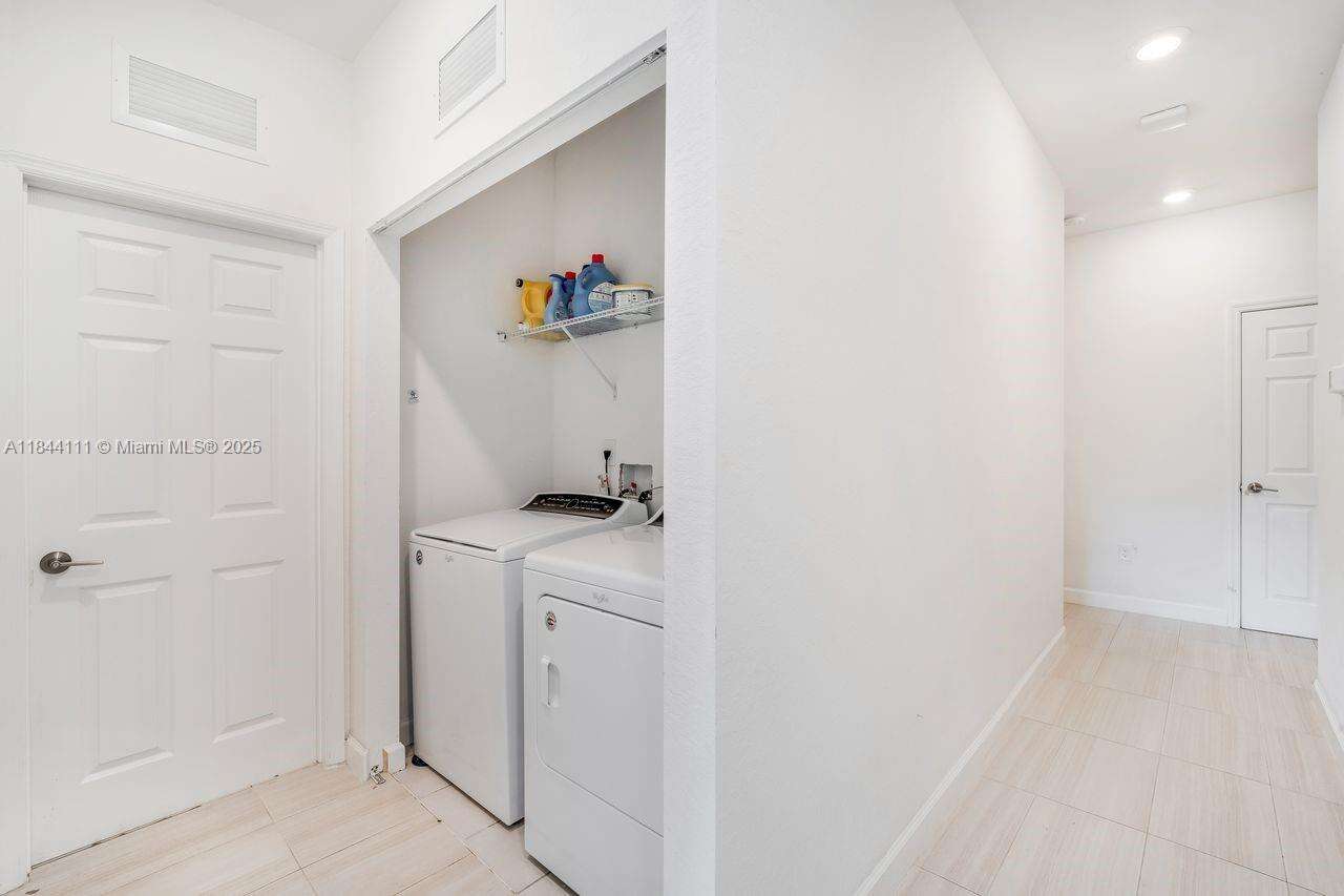Miami | 12861 229 Th Terrace N/A | Picture 31