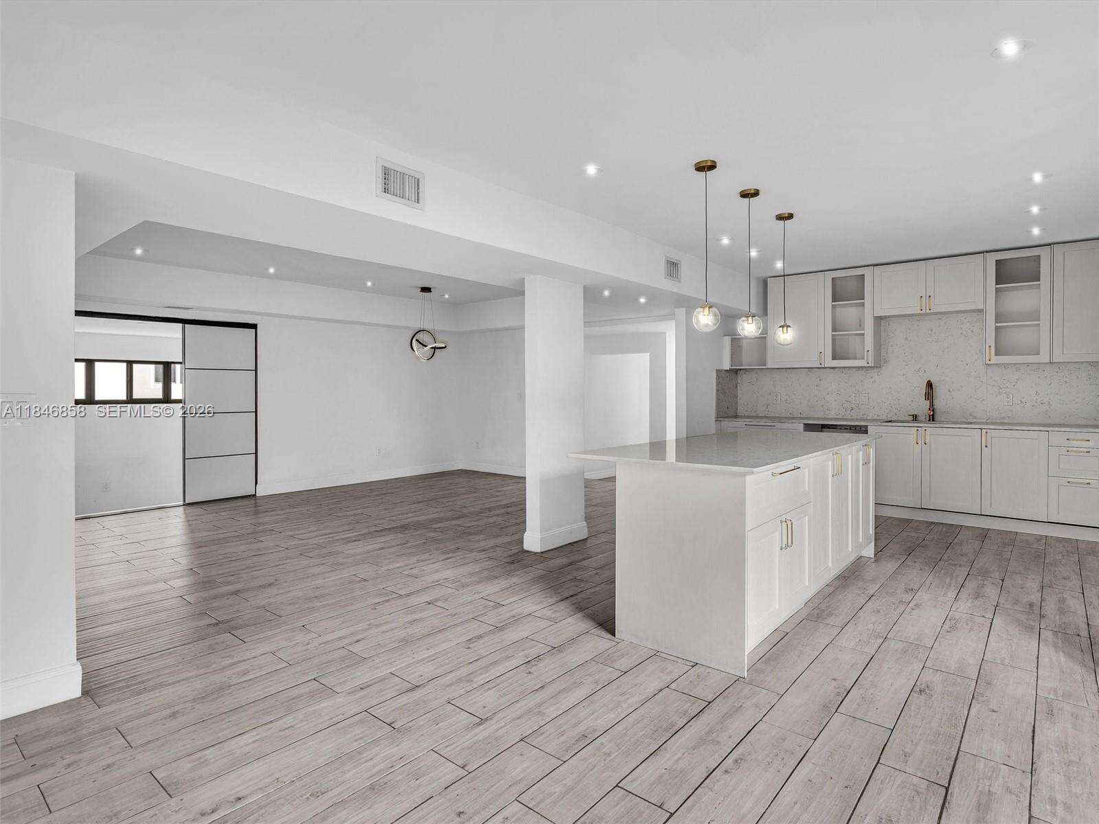 El Portal | 420 90th St N/A | Picture 12