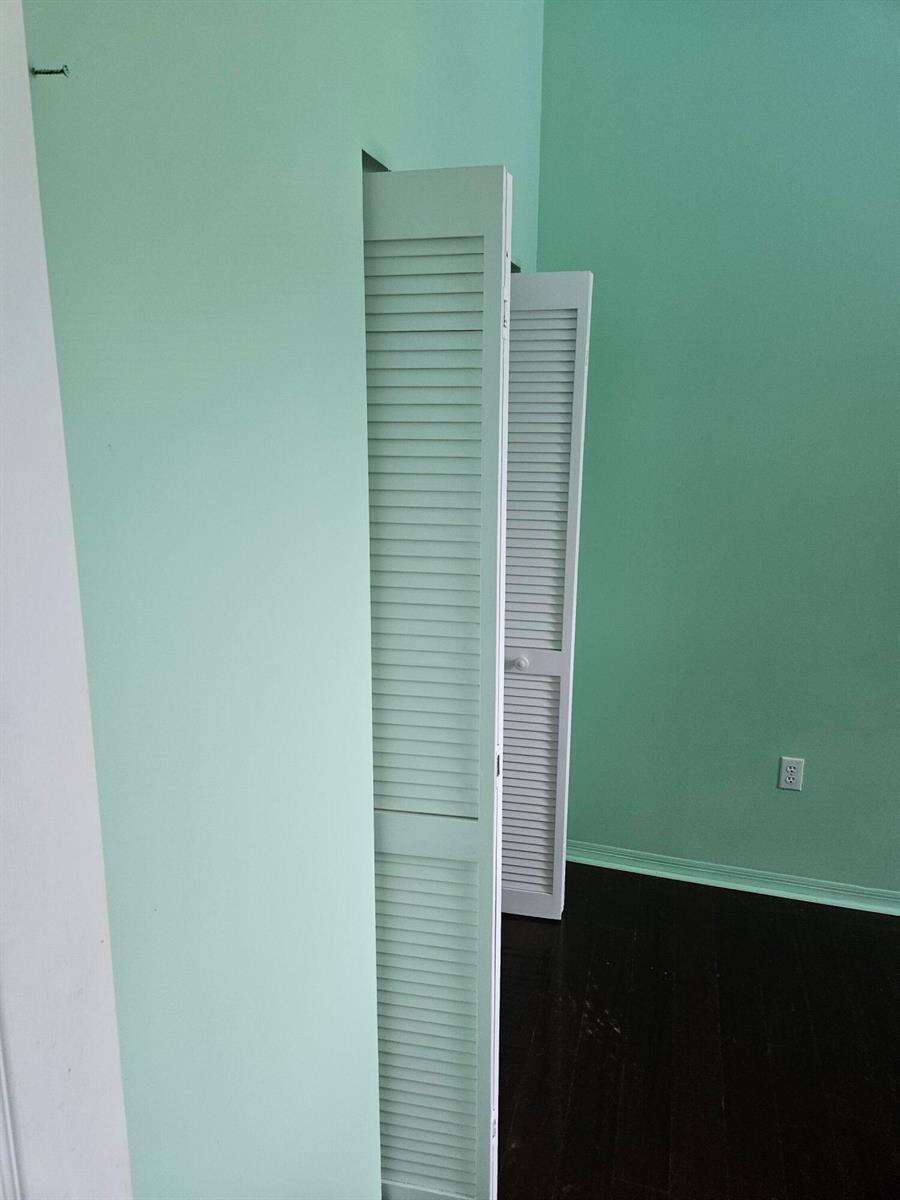 Miami | 21109 3 N/A | Picture 26