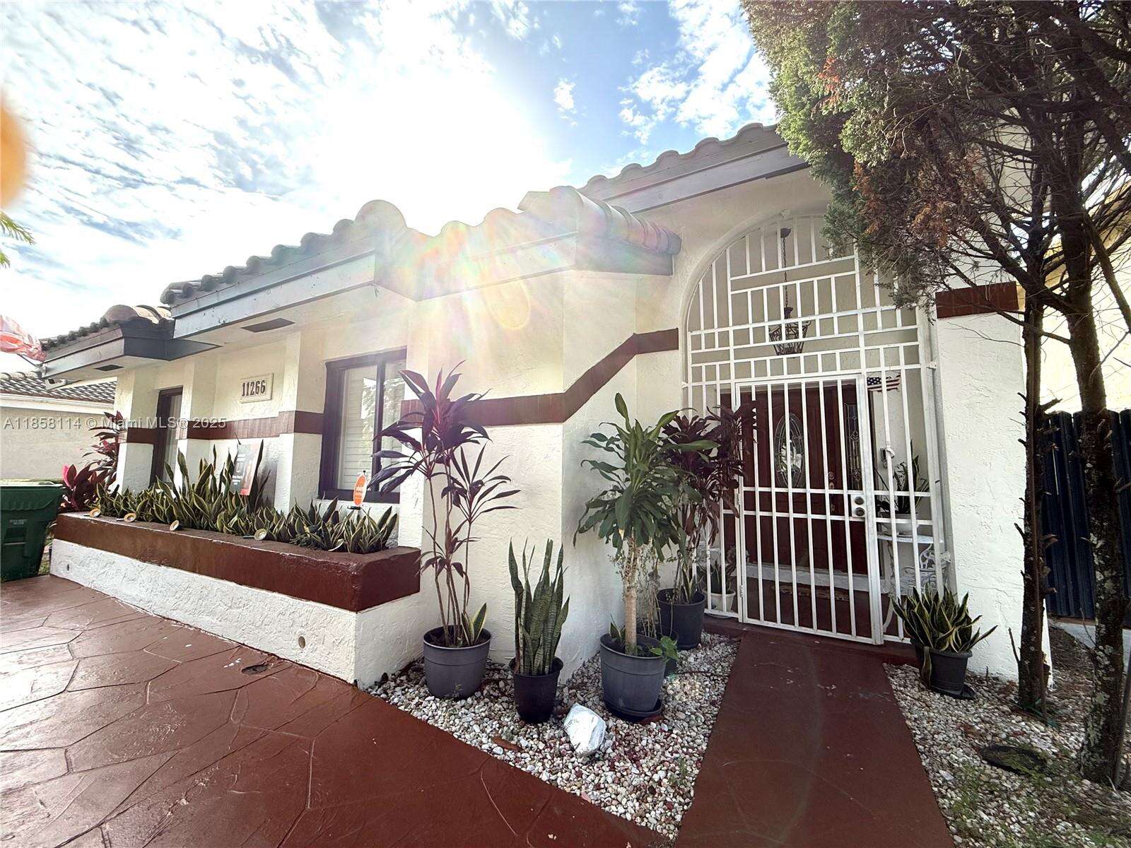 Miami | 11266 33rd St N/A | Picture 1