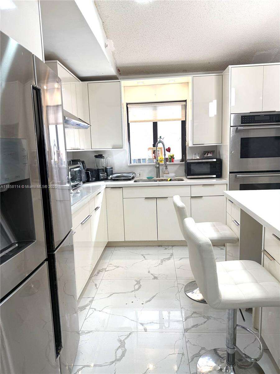 Miami | 11266 33rd St N/A | Picture 13