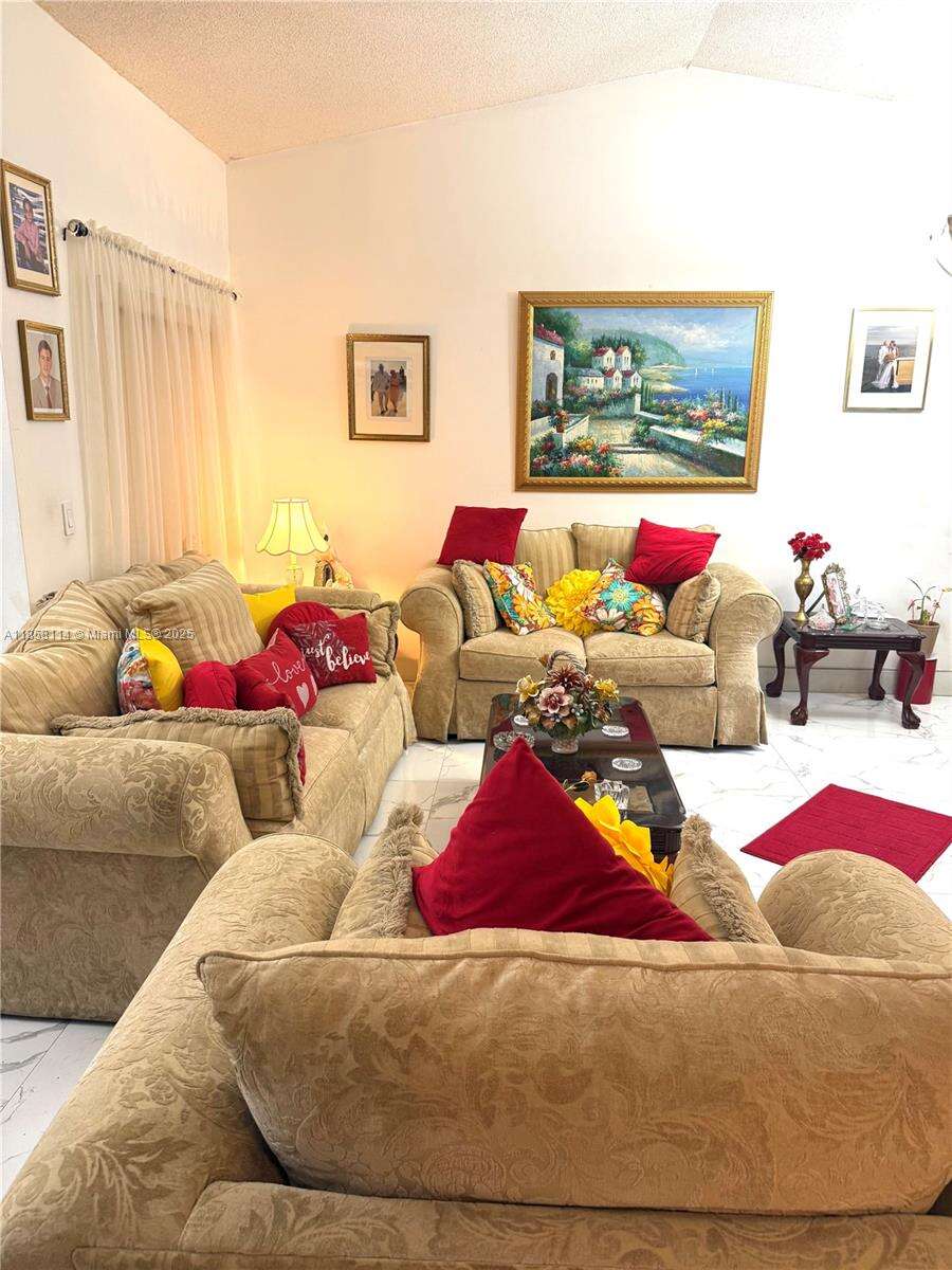 Miami | 11266 33rd St N/A | Picture 6