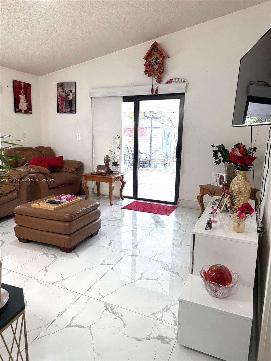 Miami | 11266 33rd St N/A | Picture 9