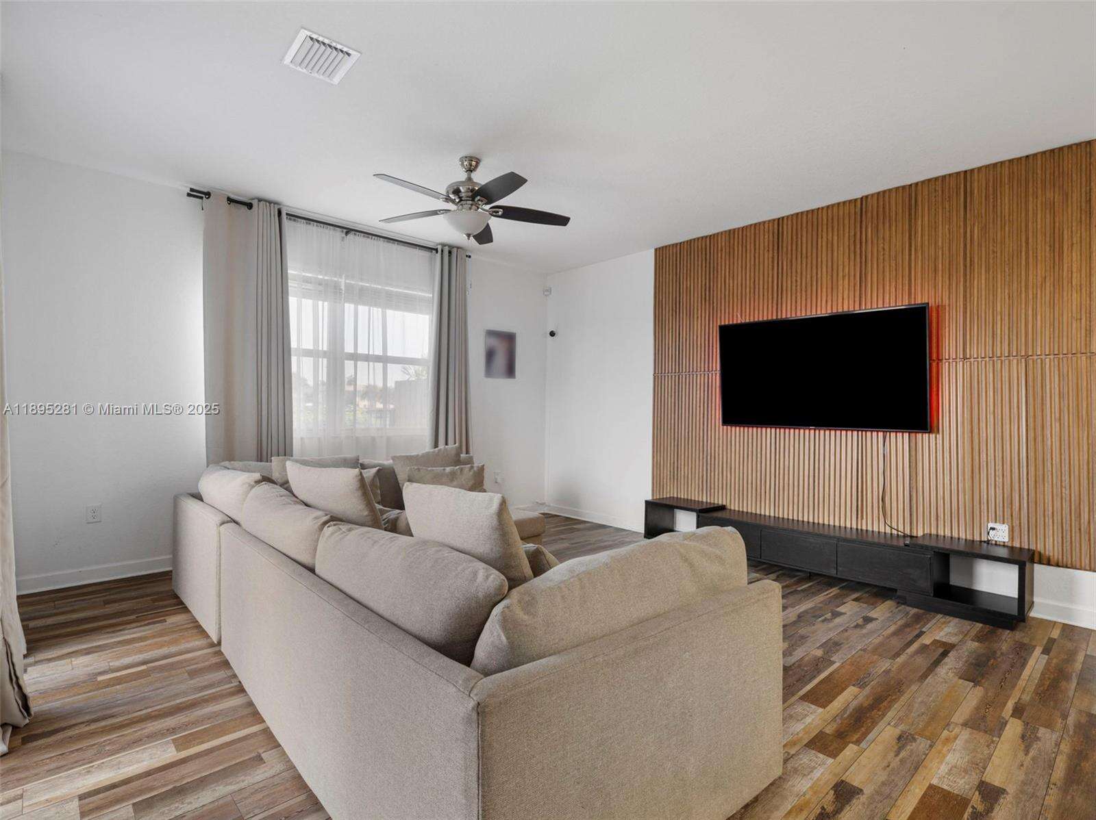 Homestead | 1411 26th Rd N/A | Picture 20