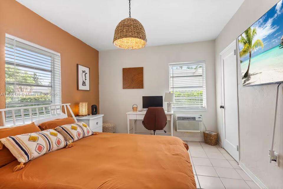 Miami | 402 102nd St N/A | Picture 11