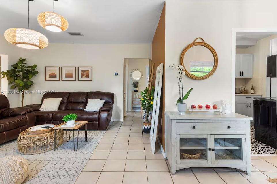 Miami | 402 102nd St N/A | Picture 21