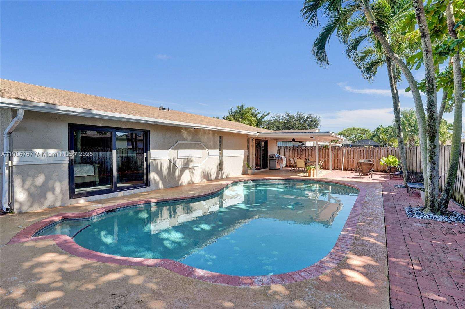 Sunrise | 9350 43rd Mnr N/A | Picture 1