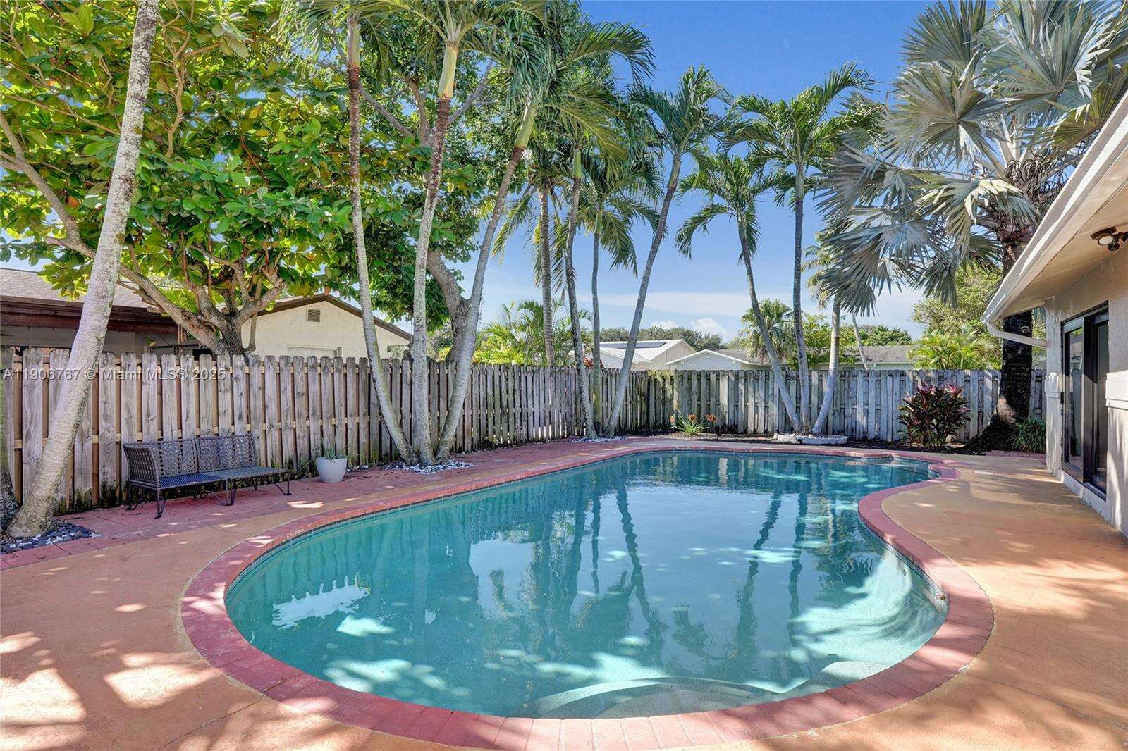 Sunrise | 9350 43rd Mnr N/A | Picture 36