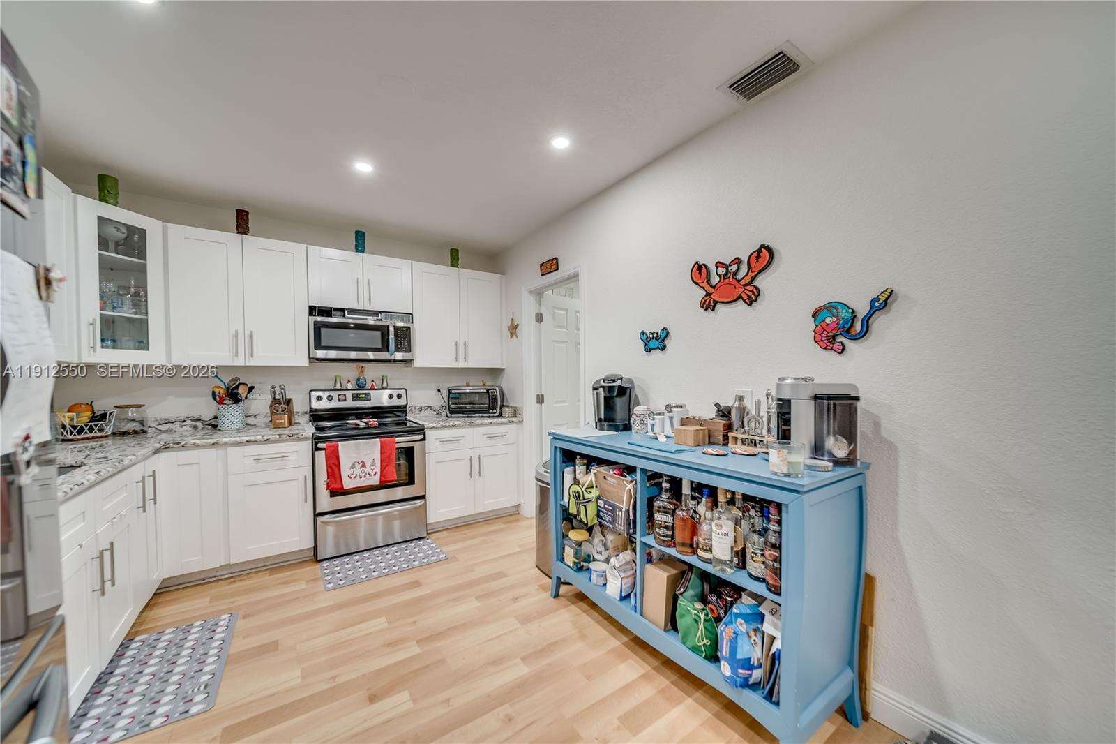 Hollywood | 7440 Fillmore St N/A | Picture 15