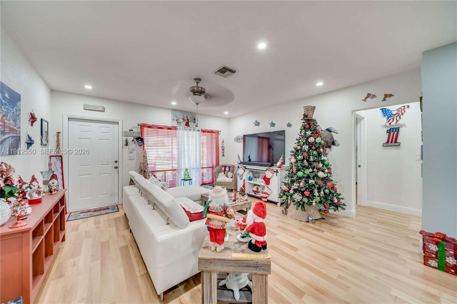 Hollywood | 7440 Fillmore St N/A | Picture 7