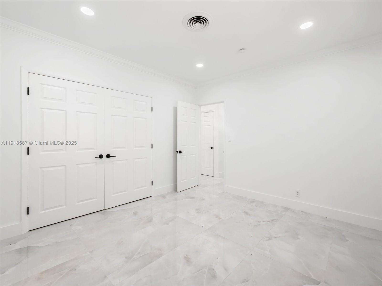 Fort Lauderdale | 2764 35th St N/A | Picture 11
