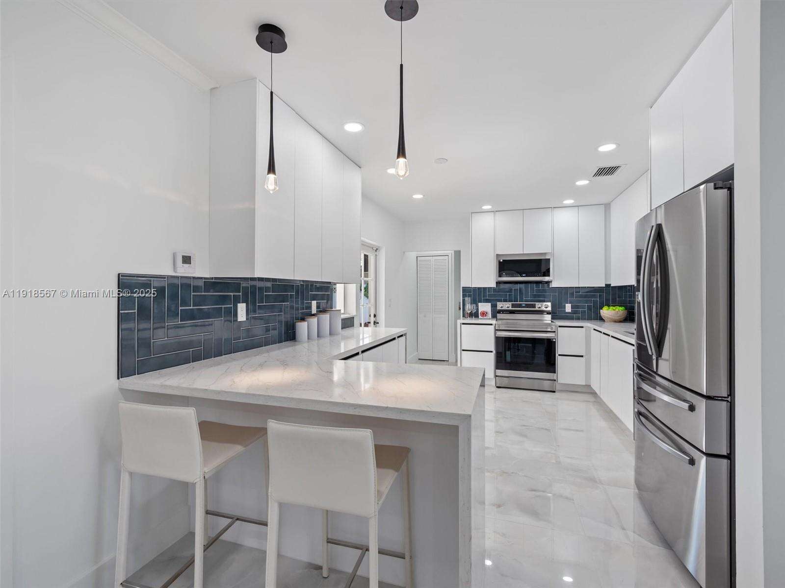 Fort Lauderdale | 2764 35th St N/A | Picture 18