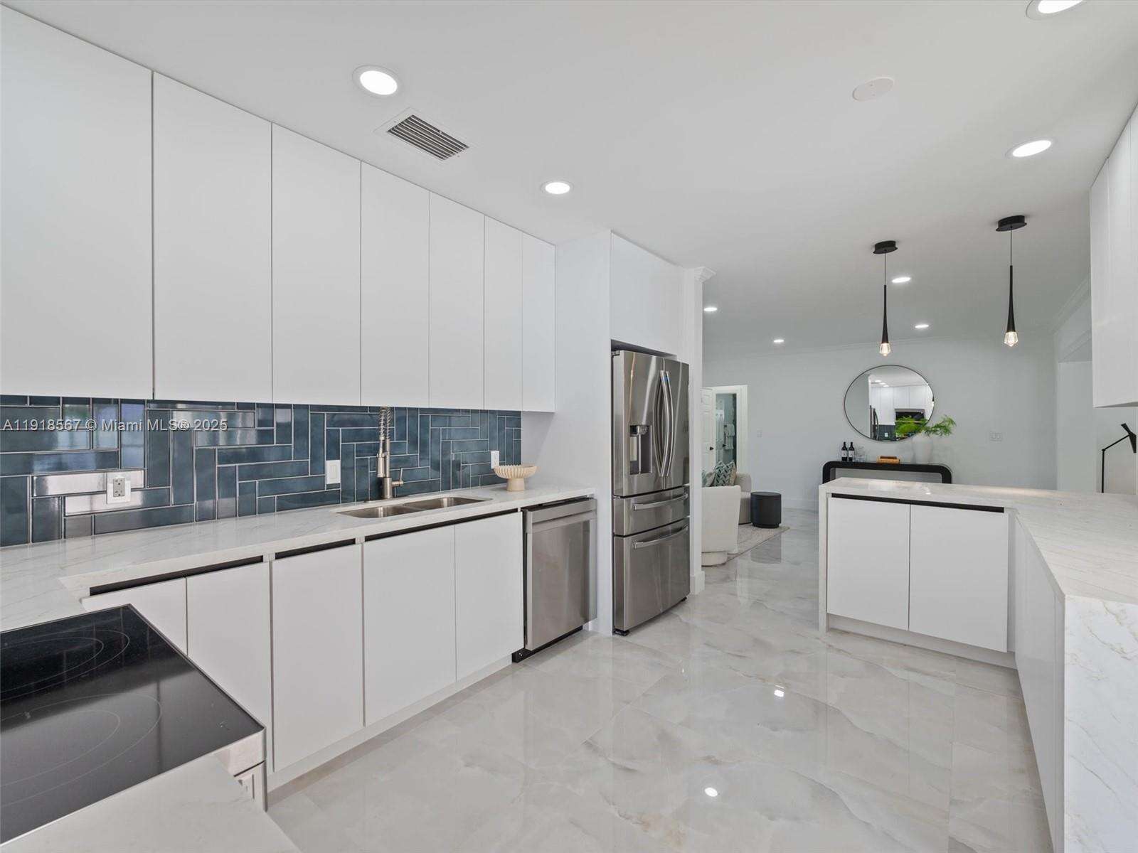 Fort Lauderdale | 2764 35th St N/A | Picture 20