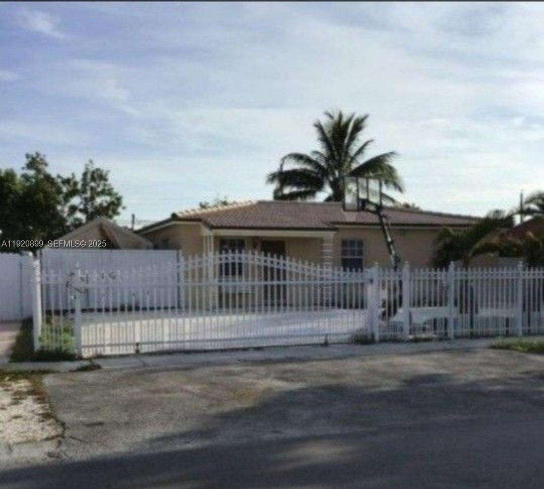 Hialeah | 621 39th St N/A | Picture 1