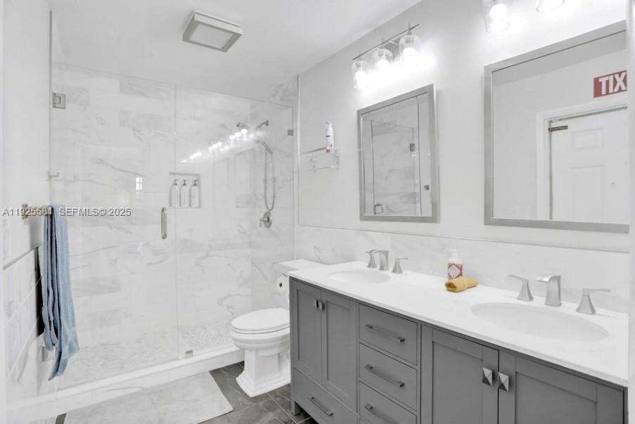 Hollywood | 5500 Buchanan St N/A | Picture 13