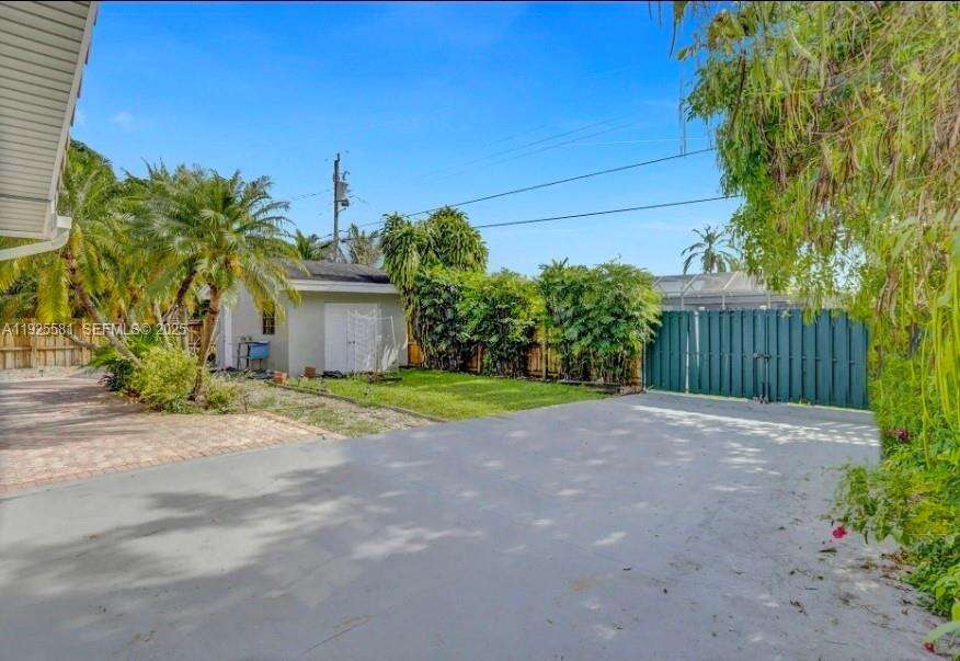 Hollywood | 5500 Buchanan St N/A | Picture 5