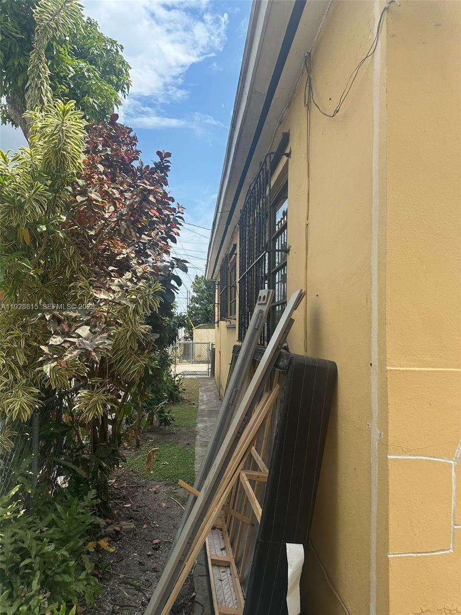 Hialeah | 4465 8th Ln N/A | Picture 2