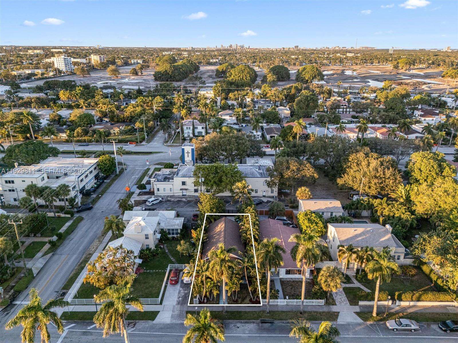 Hollywood | 1547 Harrison St N/A | Picture 42