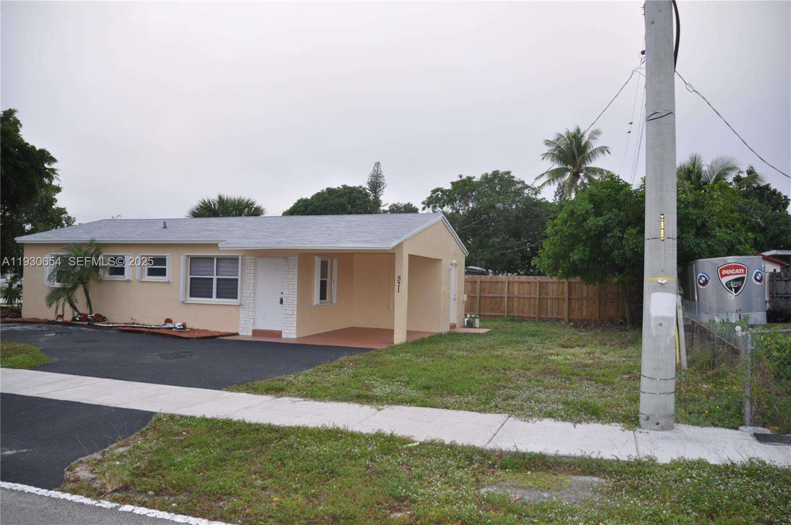 Oakland Park | 571 61st St N/A | Picture 2