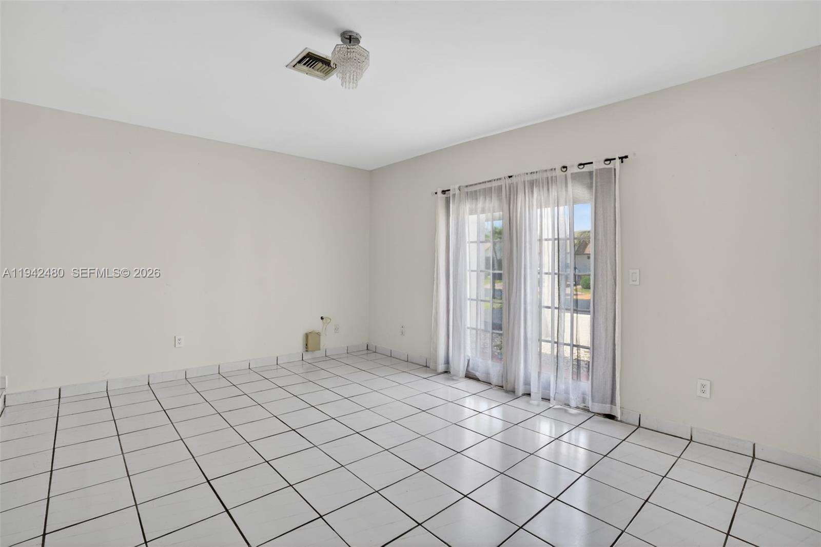 Miami | 6905 104th Ct N/A | Picture 12