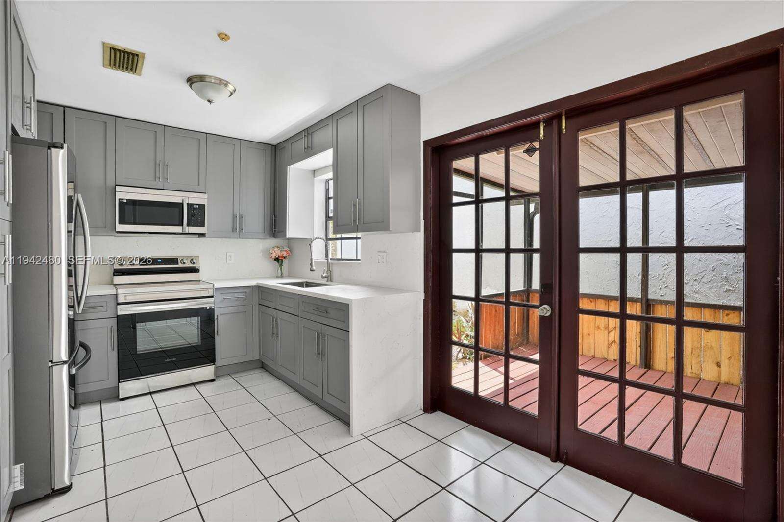 Miami | 6905 104th Ct N/A | Picture 14