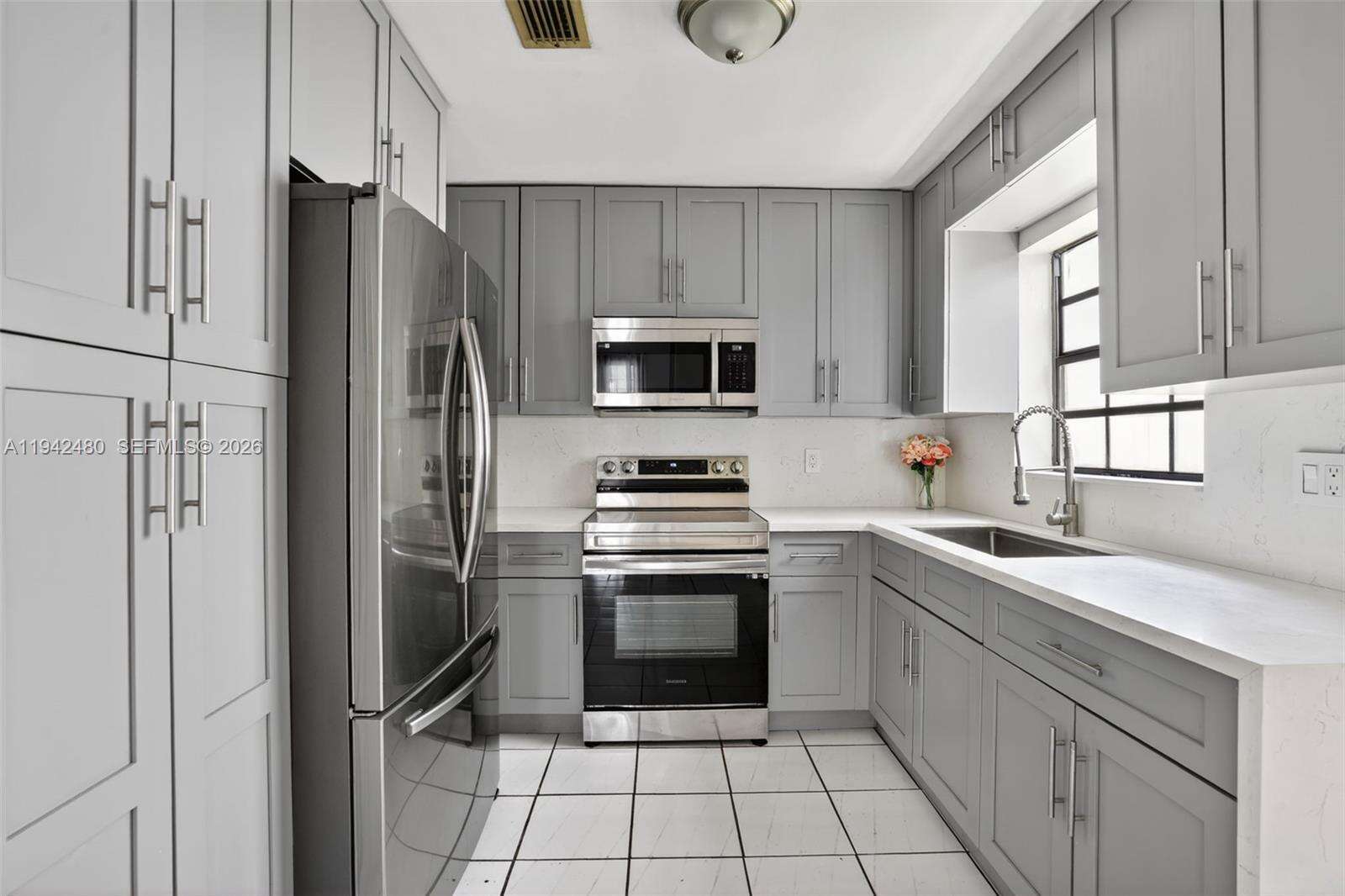 Miami | 6905 104th Ct N/A | Picture 15
