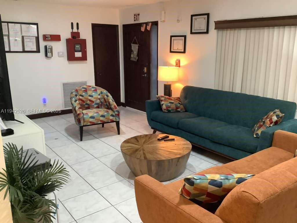 North Lauderdale | 6706 Inwood N/A | Picture 15