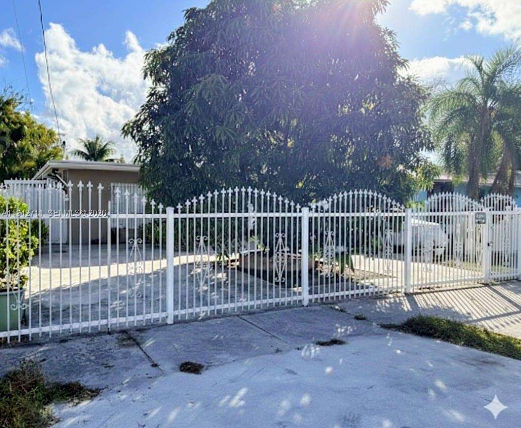 Miami | 2118 86th St N/A | Picture 2