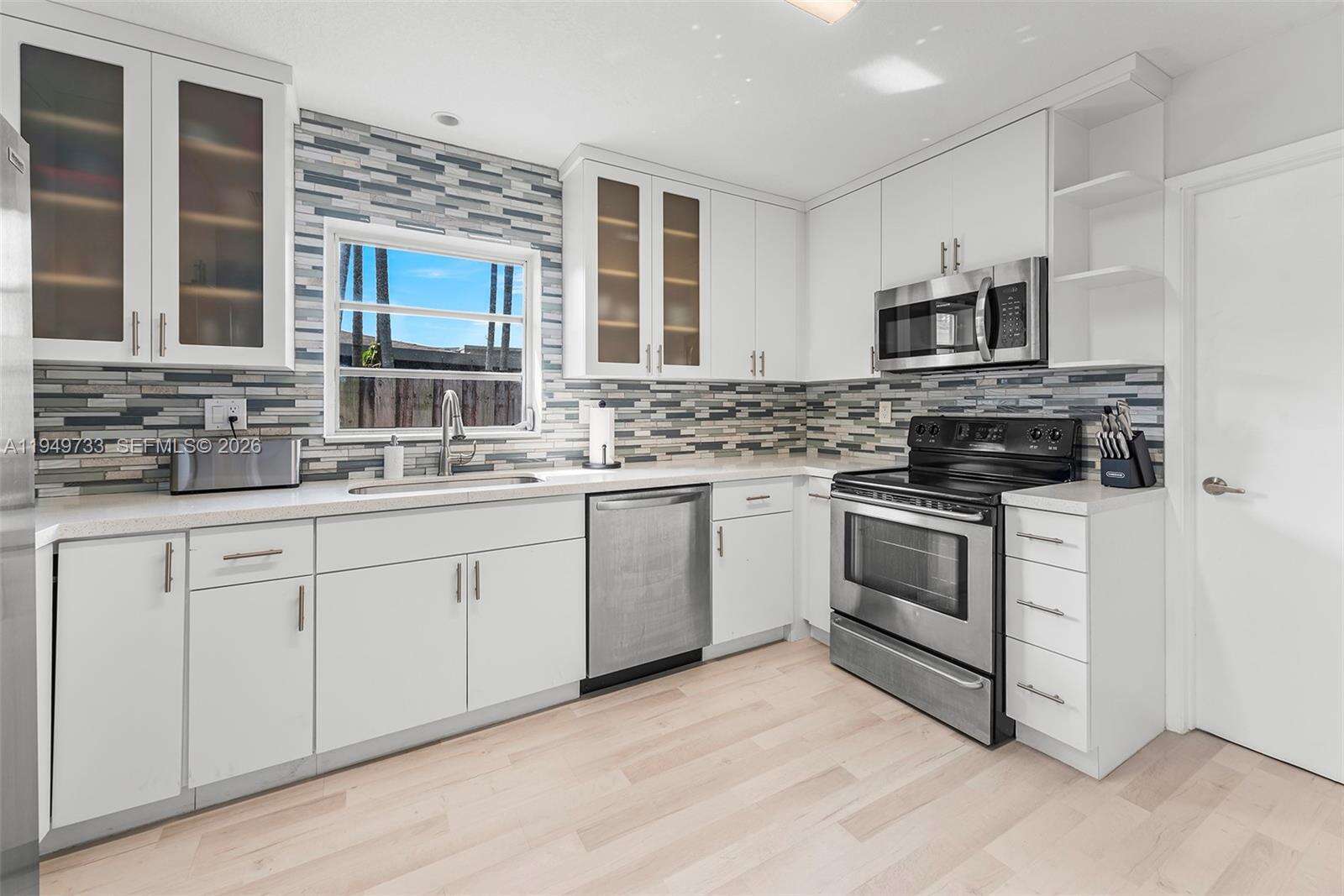 Oakland Park | 81 47th St N/A | Picture 13