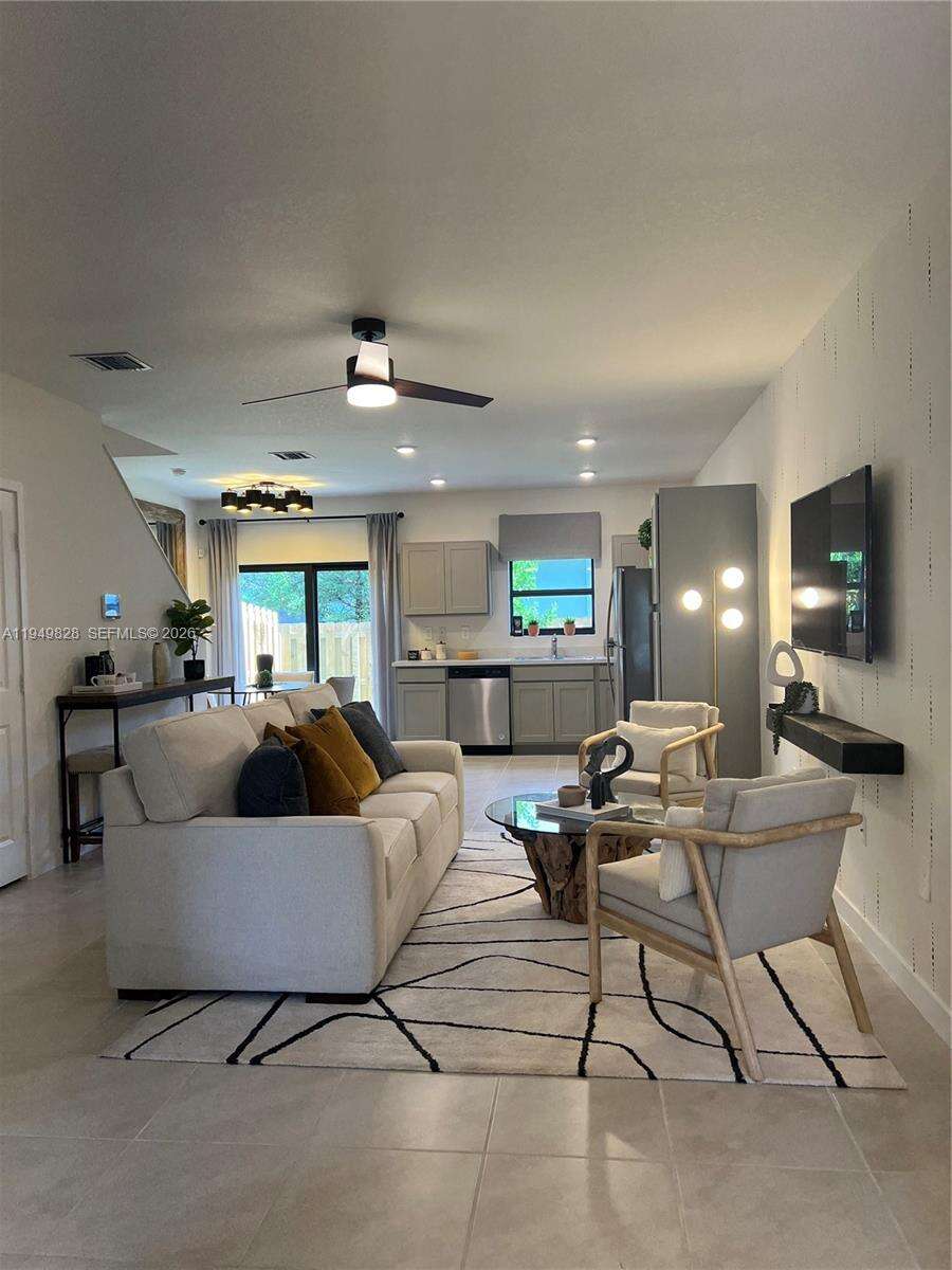 Florida City | 417 1st Dr N/A | Picture 1