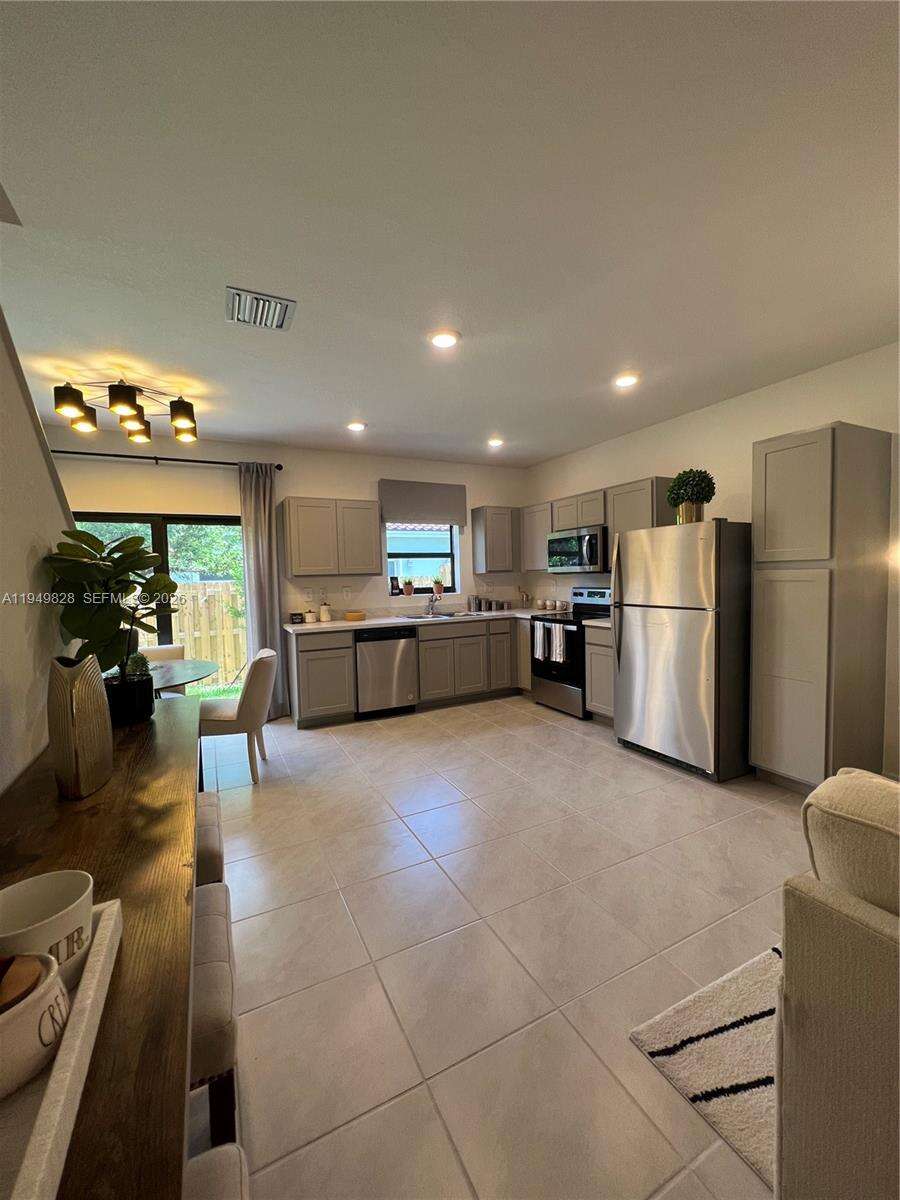Florida City | 417 1st Dr N/A | Picture 4