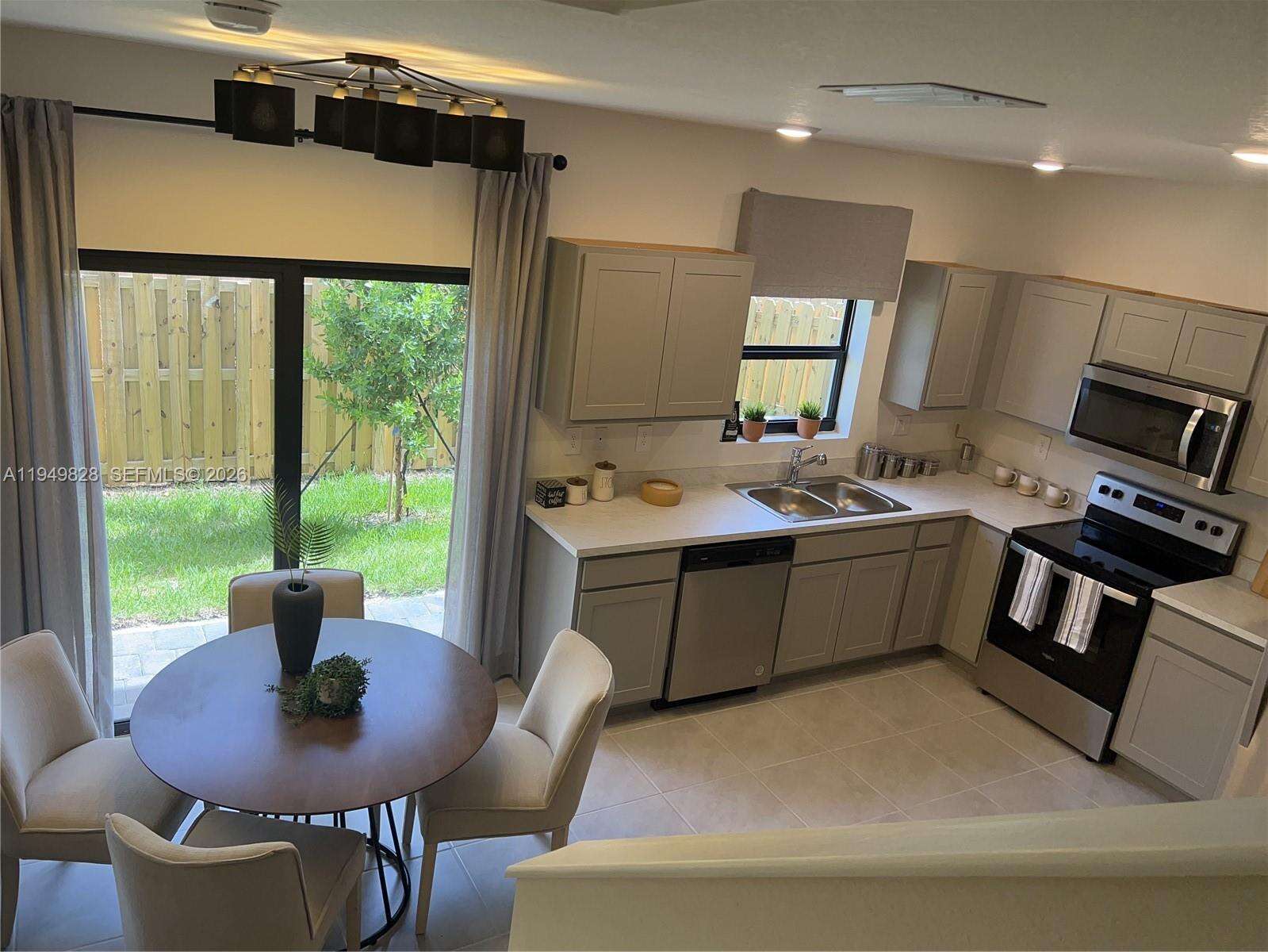 Florida City | 417 1st Dr N/A | Picture 6