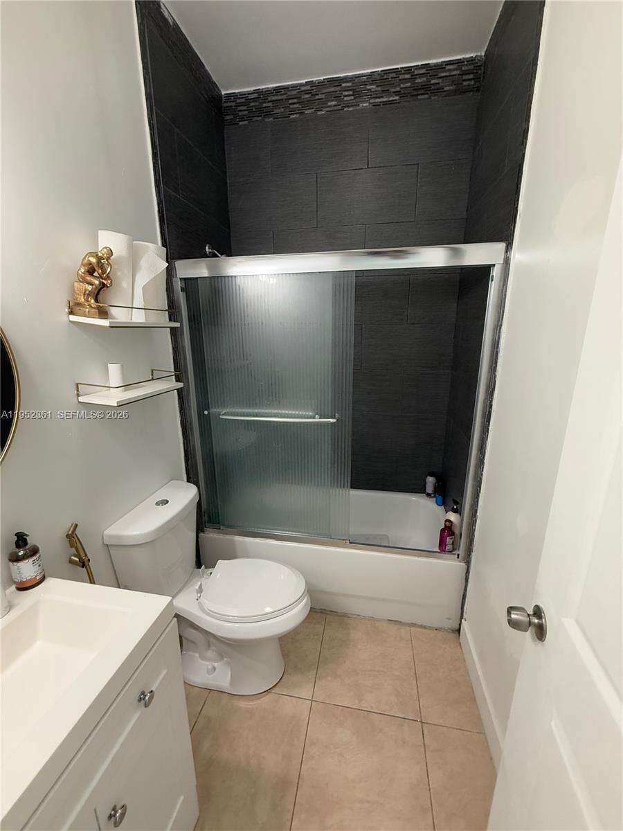 Miami | 12202 216th St N/A | Picture 12