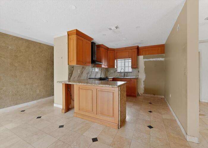 Miami | 18123 154th N/A | Picture 9