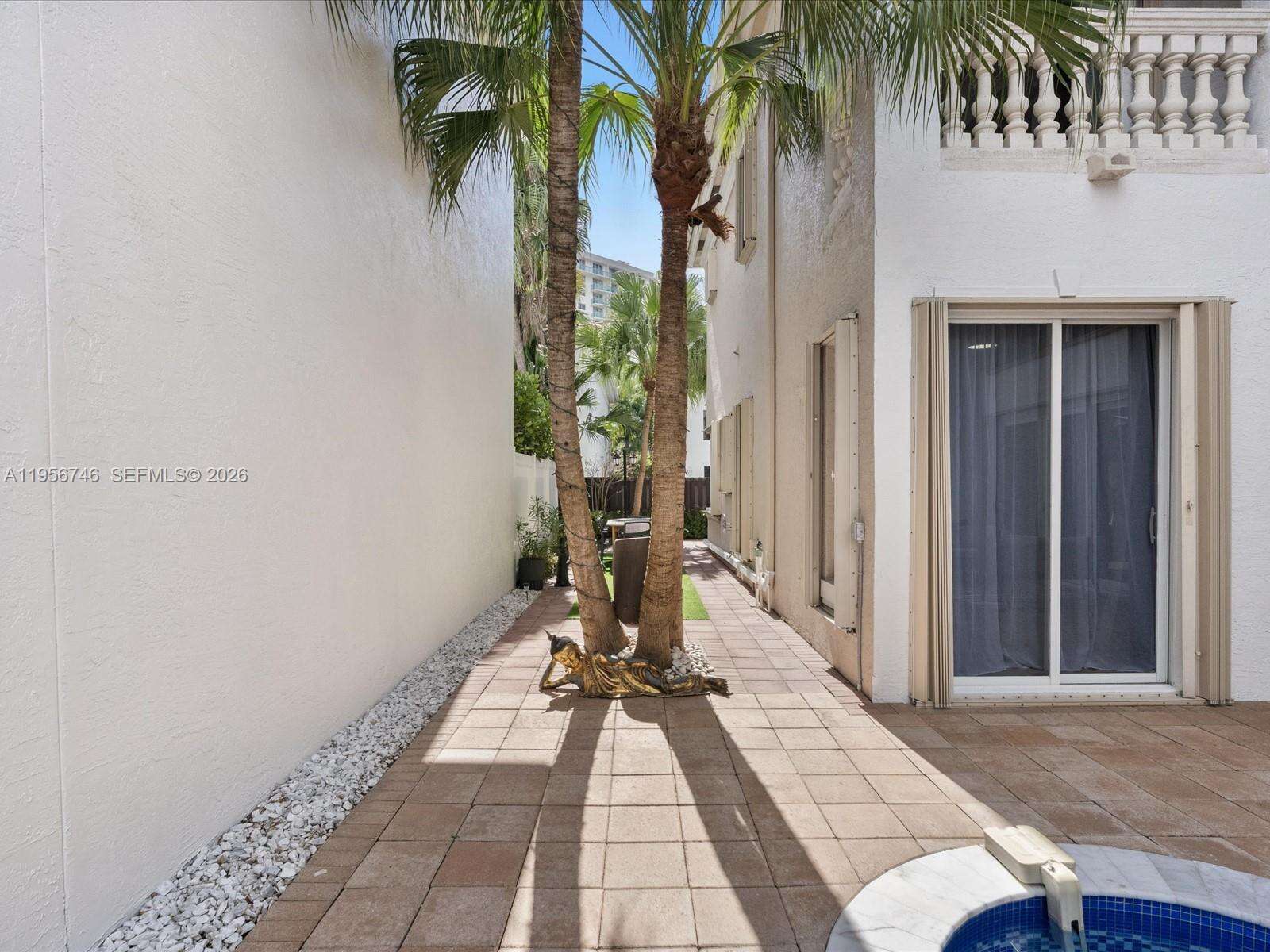 Sunny Isles Beach | 3960 194th Trl N/A | Picture 11