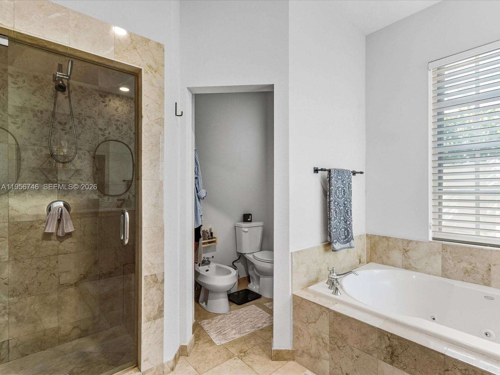Sunny Isles Beach | 3960 194th Trl N/A | Picture 39