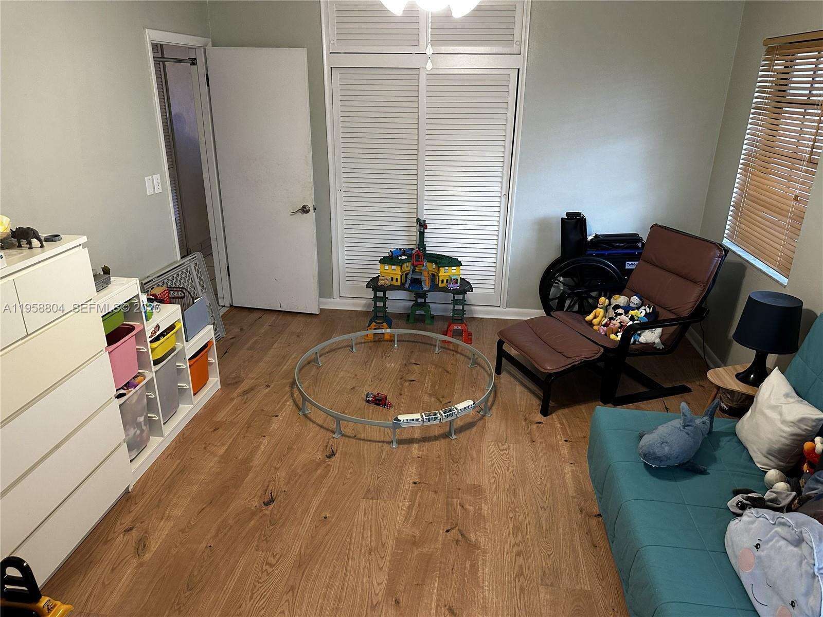 Miami | 3860 121st Ave N/A | Picture 21