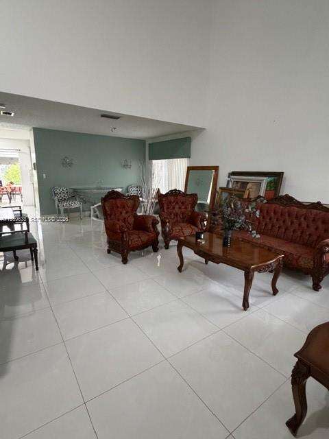 Miami | 7332 158th Ave N/A | Picture 4