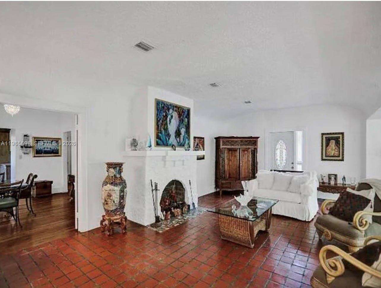 Coral Gables | 1107 Alhambra Cir N/A | Picture 8